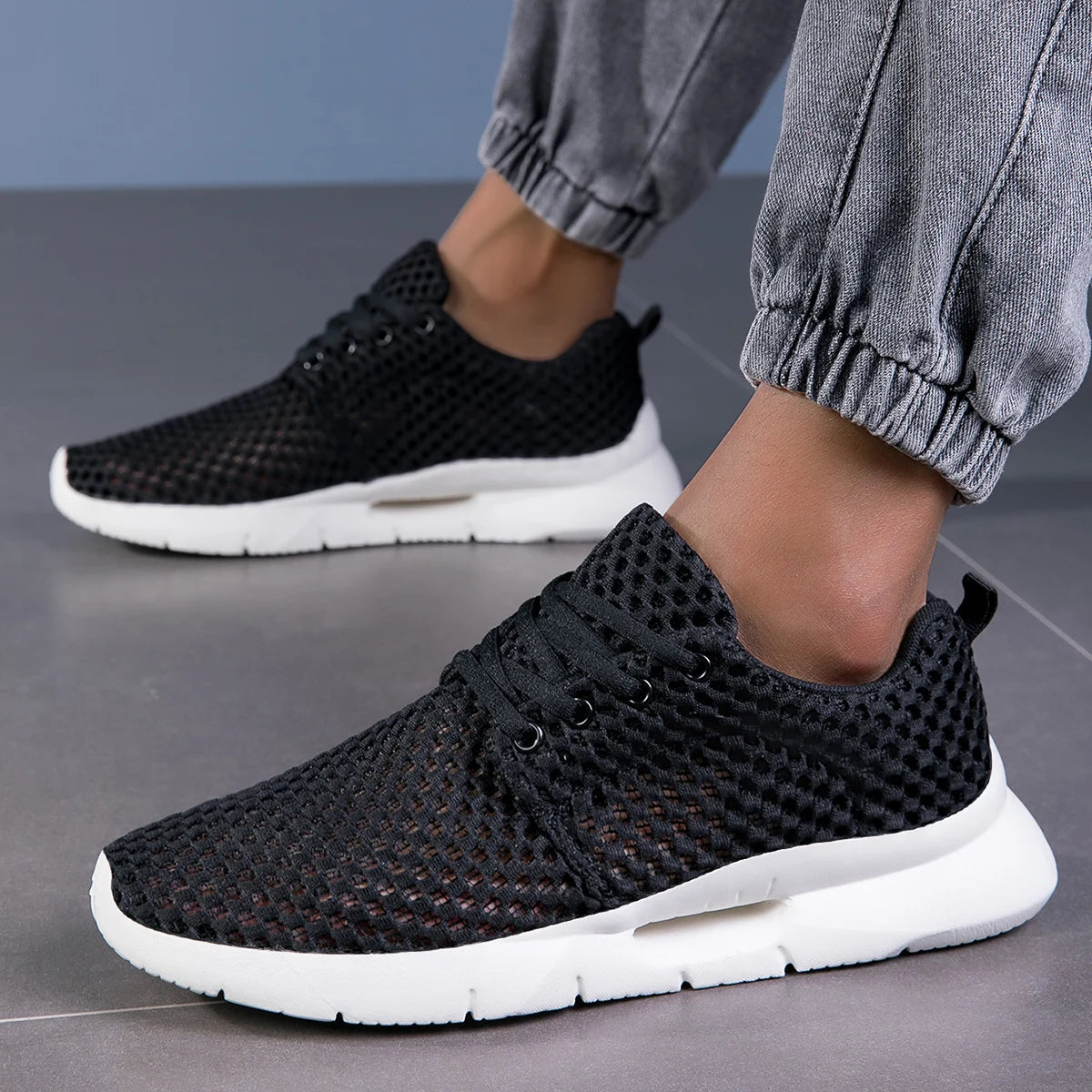 Tivonio Breathable Shoes