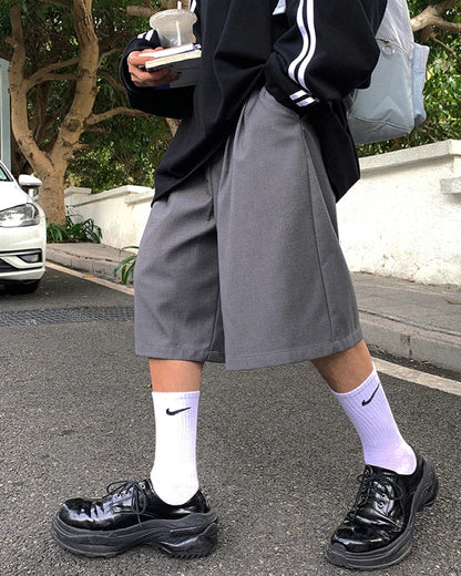 Pleated Wide-leg Shorts