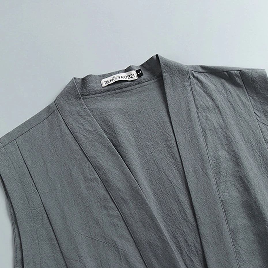 Tang frog-knot closure Vest