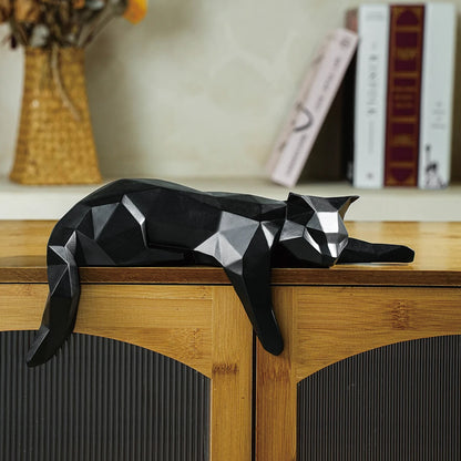 Low-poly Cat Statue