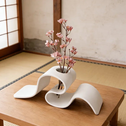 Ribbon Vase